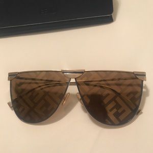 Fendi Sunglasses. Excellent used condition. Authentic